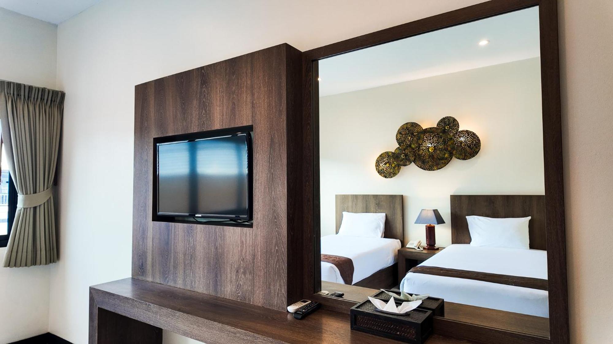 Hotell Youdee - Formerly Meir Jarr Patong